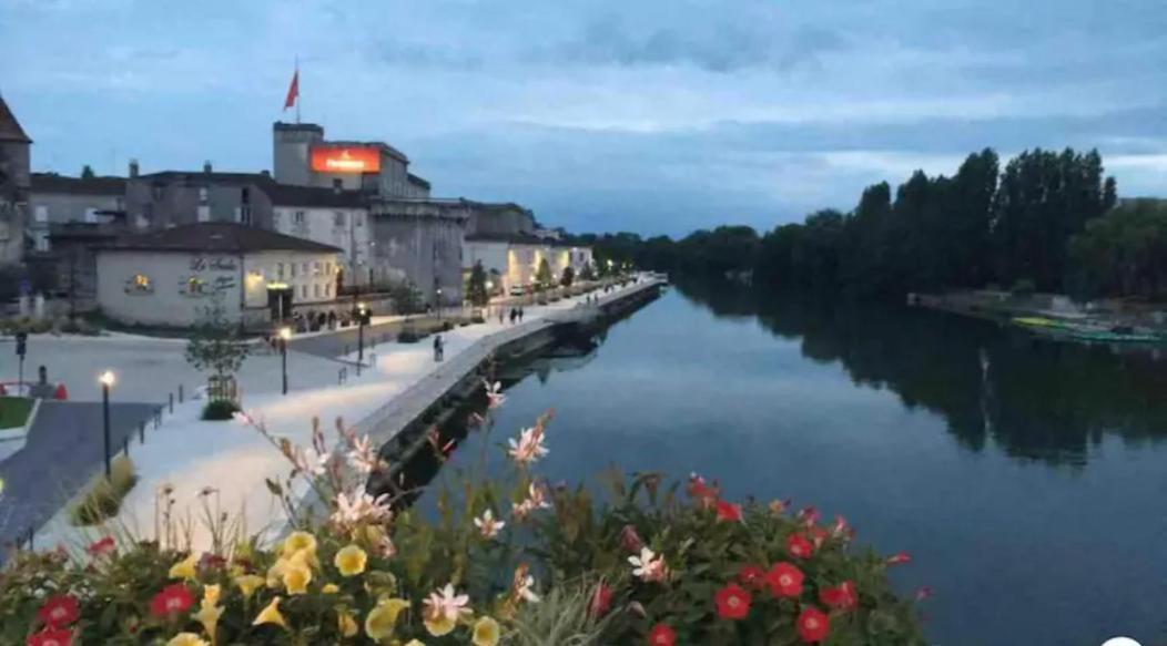 Le Charmant # Coeur De Cognac # Courette Dış mekan fotoğraf